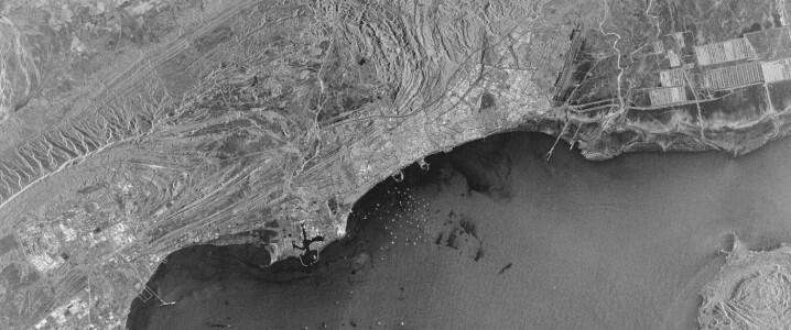 Standard Chartered Says Hormuz Oil Flows Are Far From Normal