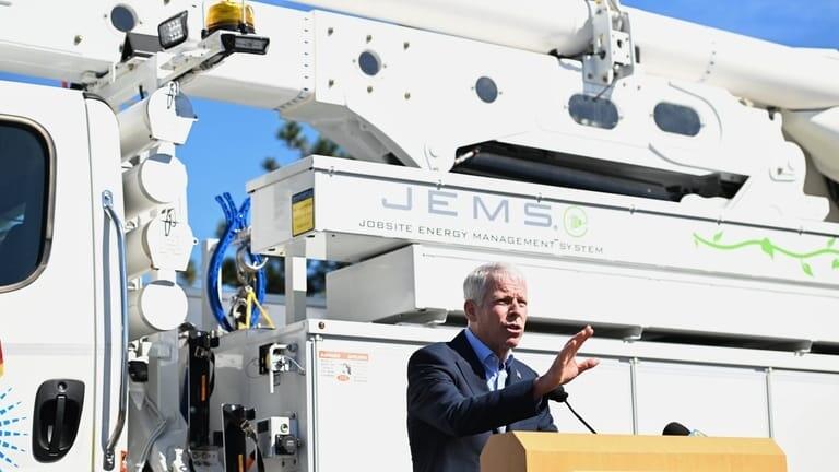 Energy Secretary Announces  Billion For Improving Electric Grid With Smart Technology