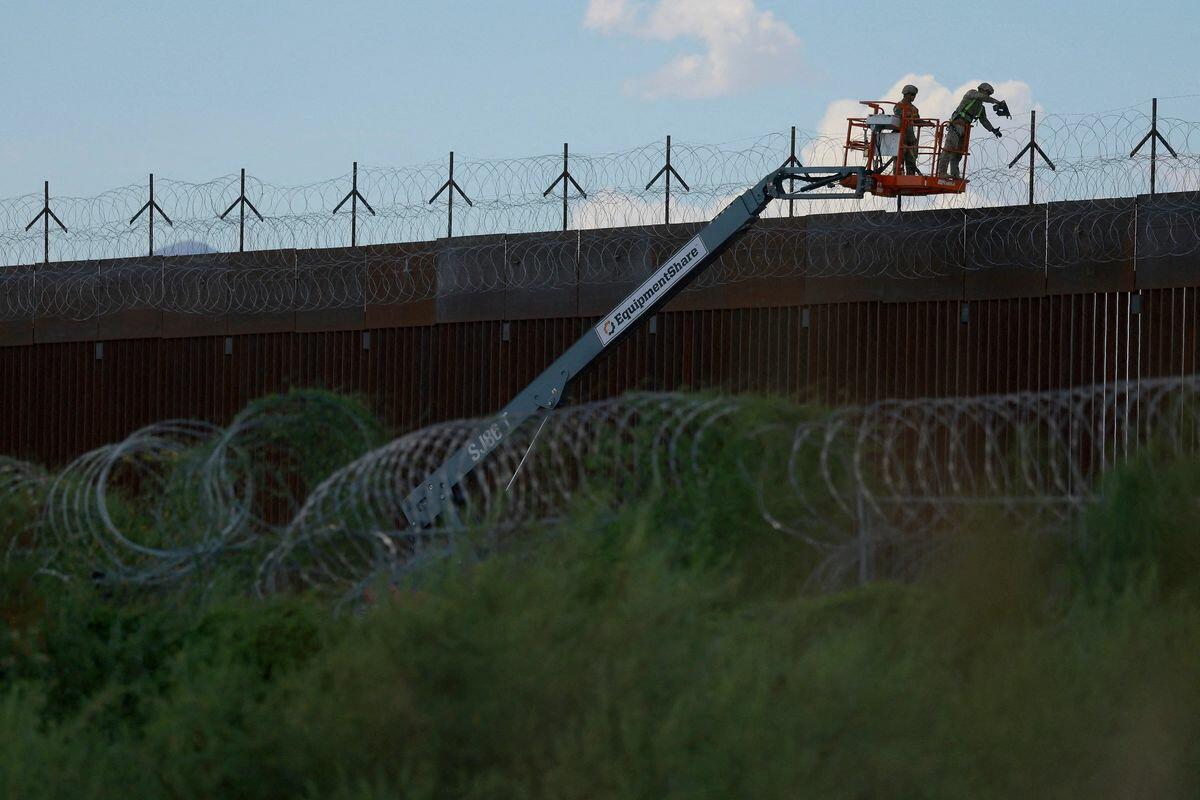 Migrant Caravan Headed For US Border Has 'Zero Chance' Of Entering, DHS Chief Warns