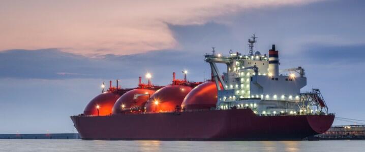 Sanctioned Russian LNG Shipment Travels Around World, Finds No Buyers