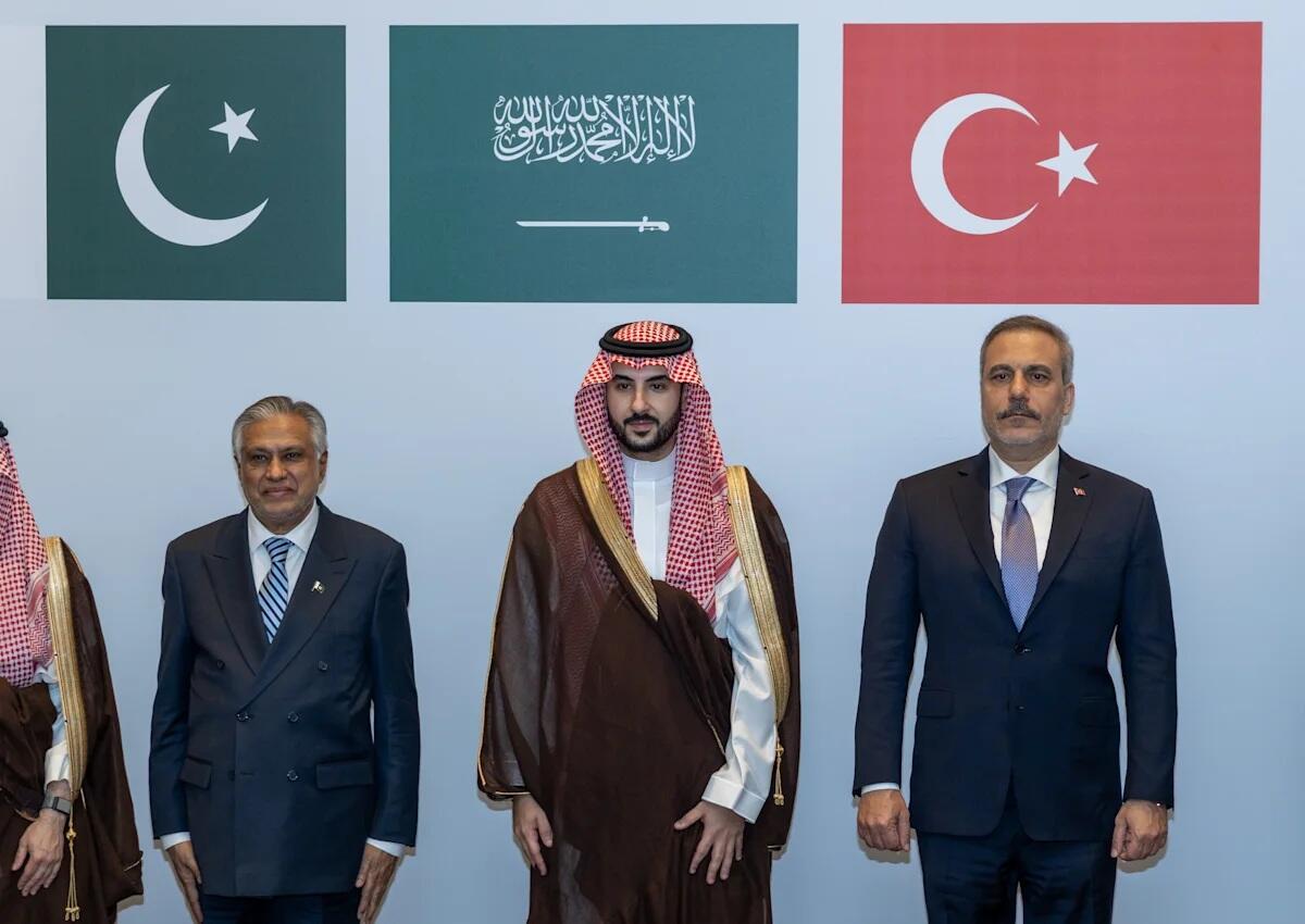 Pakistan, Turkey & Saudi Arabia Trigger Mecca Defense Pact