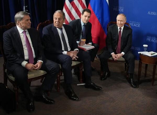 Zelensky Knows Peace Deal Would End Him, Lavrov Says