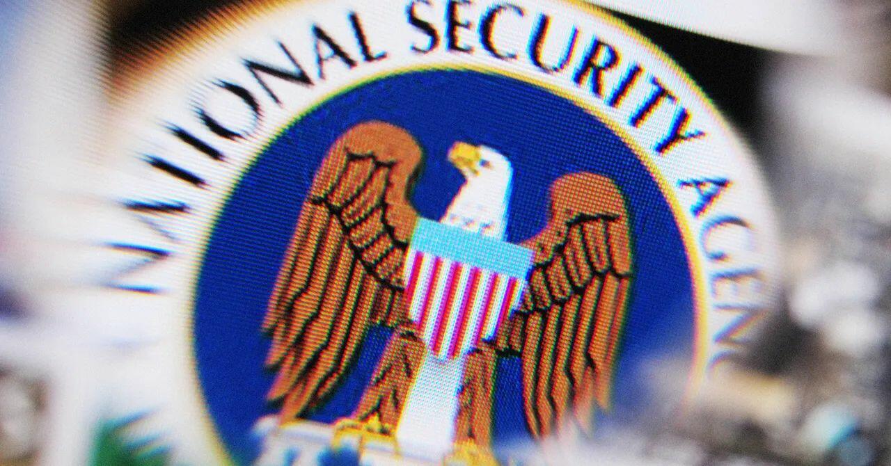 Senators Say Trump Admin Is Illegally Sitting On Secret Court Ruling About Warrantless Spying
