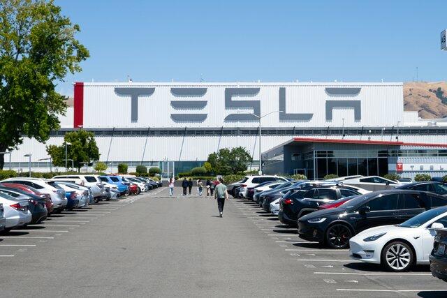Tesla Wins Round In FSD False-Ad Suit As Court Tosses Class Certification