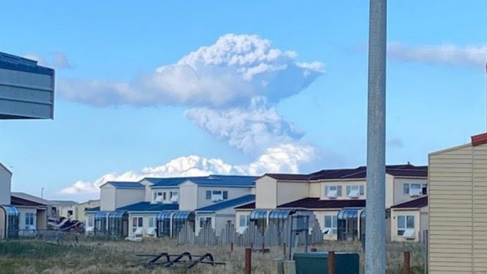 Alaska Volcano Eruption Sparks "Red Alert" - Vimarsana News