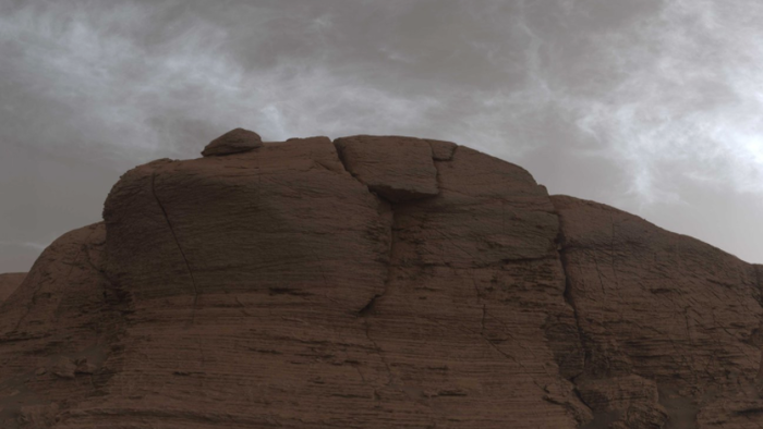 NASA's Curiosity Rover Captures Stunning Martian Clouds - Vimarsana News