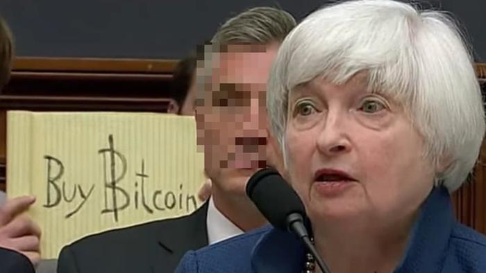 Bitcoin Tumbles After Treasury Unveils Stricter Crypto Reporting To IRS - Vimarsana News
