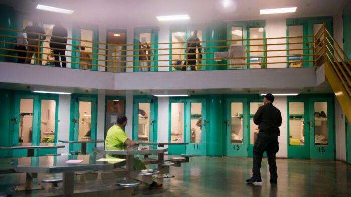 Orange County DA Joins Opposition To Early Release Of 76,000 Prisoners - Vimarsana News