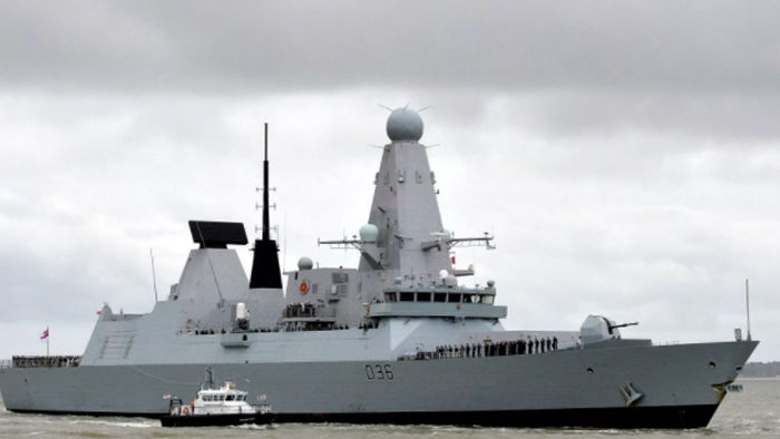 Russian Black Sea Fleet Warship Fired Warning Shots Near British Destroyer