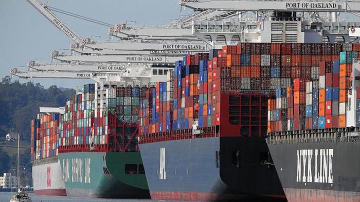 Perfect Storm: Congestion Plagues South China And US West Coast Ports - Vimarsana News