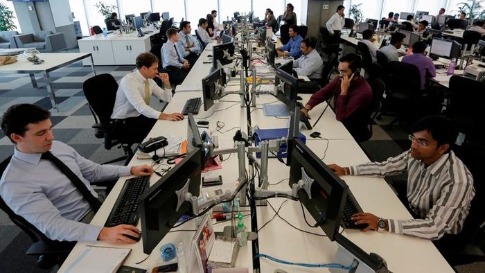 Futures Slip From All Time High Amid Fresh China, Growth, Valuation Concerns - Vimarsana News