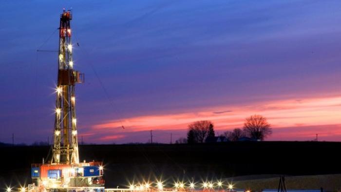 The Oil Omen? First Large US Shale Driller Pledges Flat Output In 2022 - Vimarsana News