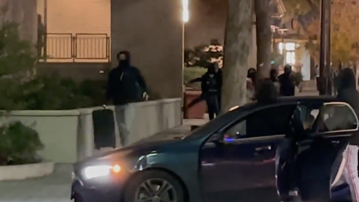 Shots Fired As Flash Mob Raids Nordstrom In Upscale California Town - Vimarsana News