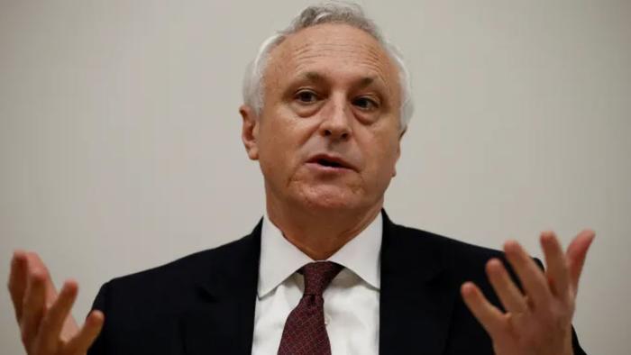 There's "Way Above-Average Speculation", Retiring Boss Of Massive US Fund Warns Retail Investors To "Step Away From Risk" - Vimarsana News