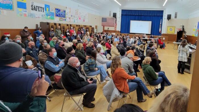 Parents Erupt At California School Board Meeting Over Alleged 'Coaching' Of Students Into LGBTQ Club - Vimarsana News