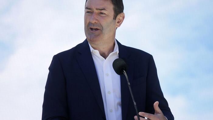 Shareholders Sue McDonald's For Allowing Ex-CEO To Keep $40 Million Severance Package - Vimarsana News