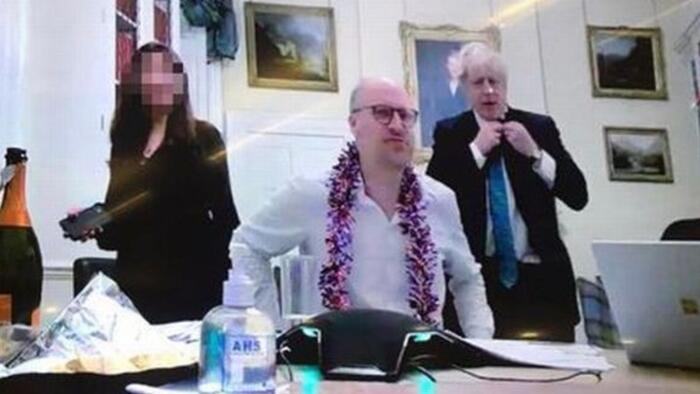 London Police Review 'Partygate' Probe As Photo Of 13th Gathering Emerges - Vimarsana News