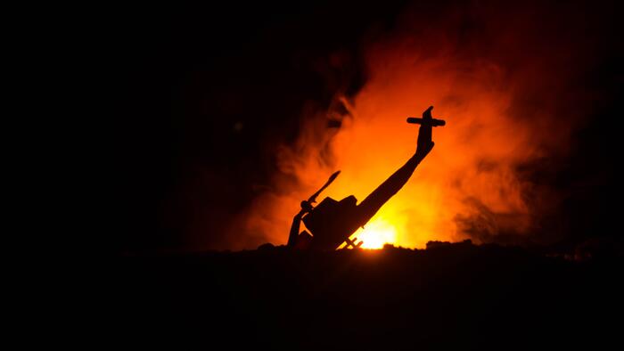 Gold Soars, Credit Cracks, Stocks Sink As Putin, Powell, & The President Pontificate - Vimarsana News