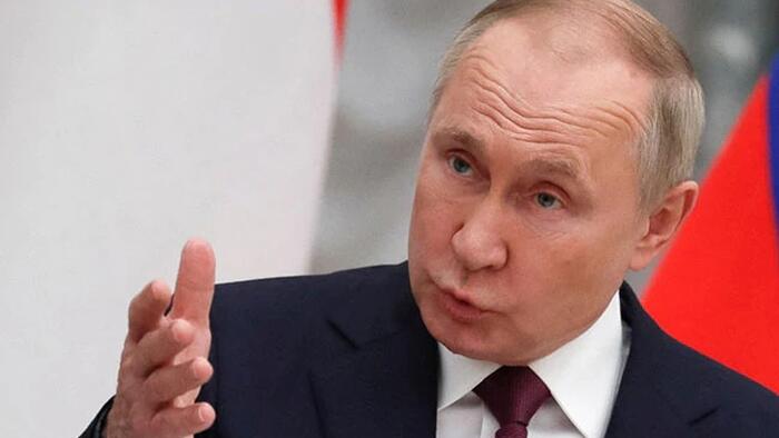 Germany's Spiegel Asks "Is Vladimir Putin Right?" Over NATO Expansion - Vimarsana News
