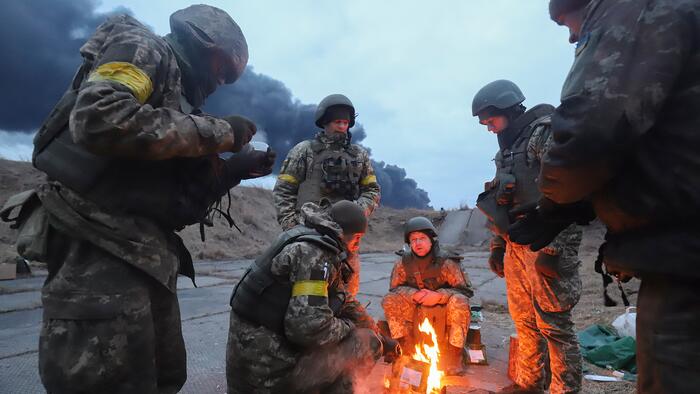 Ukraine's Military Says Russia Now Partially Withdrawn From Kiev; Pentagon Calls It Deceptive "Repositioning"