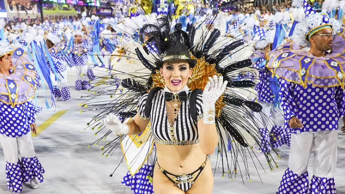 World's Biggest Carnival Kicks Off In Rio After Two Years Of COVID Crackdown - Vimarsana News