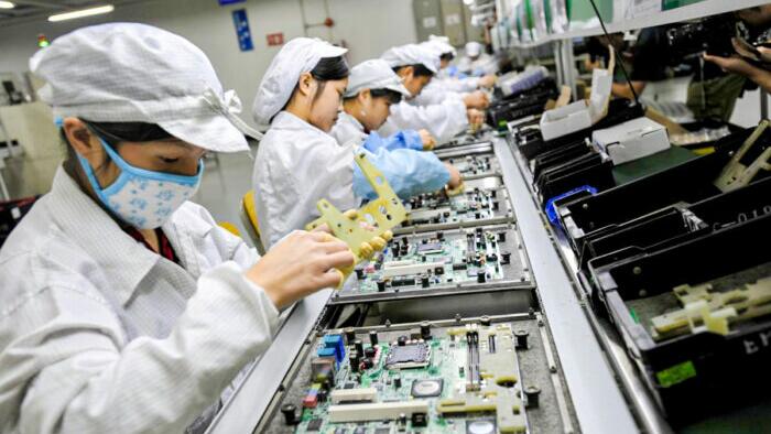 Shutdown Of Foxconn's Factories In China Threatens Apple's Supply Chain - Vimarsana News