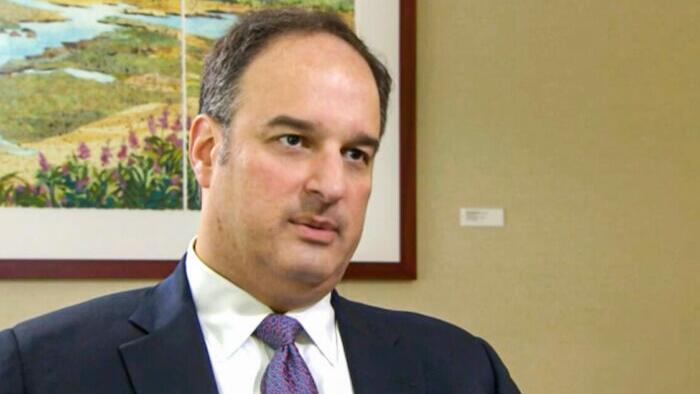 Key Player In Ex-Clinton Lawyer's Trial Intends To Plead The Fifth - Vimarsana News