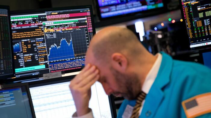 Global Markets Tumble On Hawkish Central Bank Anguish, China Lockdown Fears - Vimarsana News