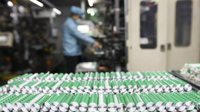 Cost Of EV Batteries May Increase 15% Amid Supply-Chain Disruptions: Report