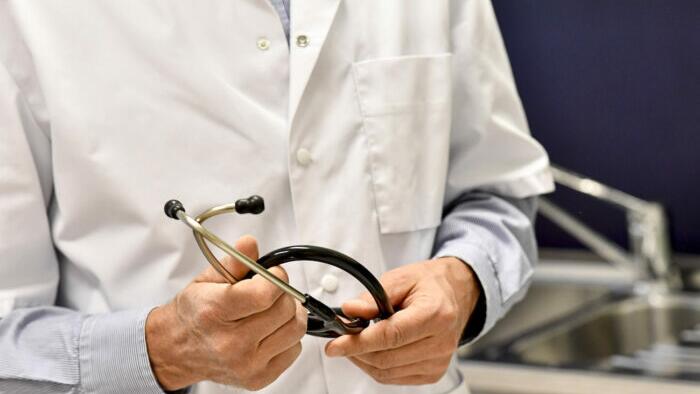 California Poised To Adopt 'Medical Misinformation Bill' Targeting Alternative COVID-19 Protocols - Vimarsana News