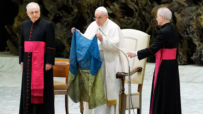 Pope Admits NATO Likely Provoked Putin's Invasion: "Barking At The Gates Of Russia" - Vimarsana News