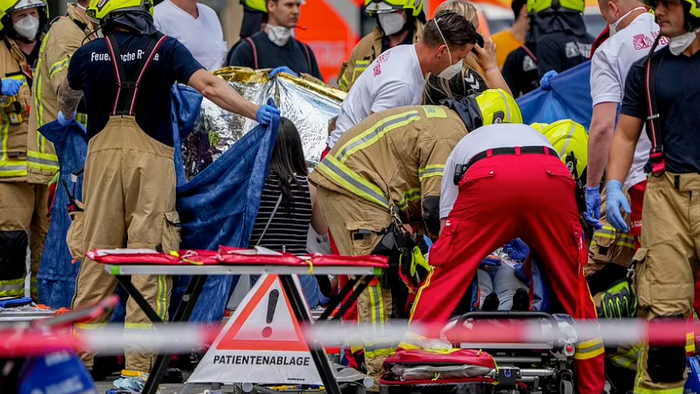 One Dead, 30 Injured After Car Rams Into Crowd Near Berlin Church - Vimarsana News