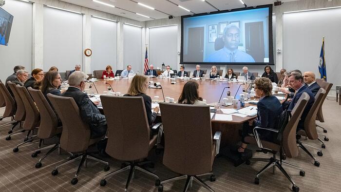 One Bank Throws Up All Over The Fed's Latest Laughable Forecast - Vimarsana News