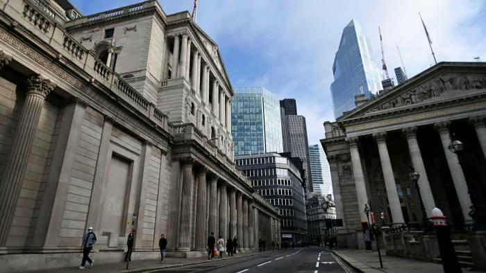 Pound Tumbles After Bank of England Hikes 25bps In Split Decision, Drops Guidance Of Future Rate Hikes - Vimarsana News