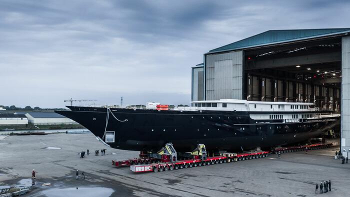 Bezos' $500 Million Superyacht Trapped At Dutch Shipyard - Vimarsana News