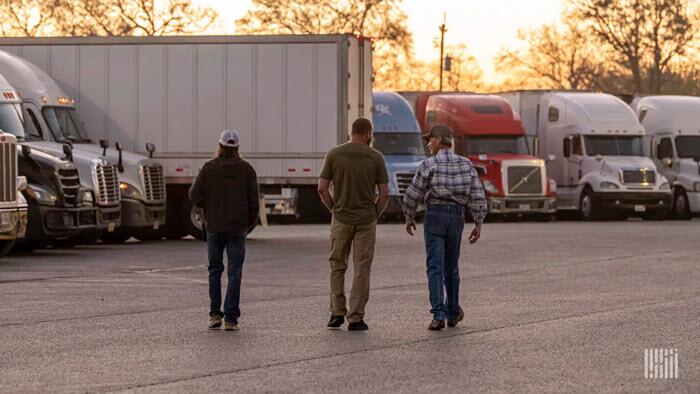 3 Trucking Veterans Reveal Why They Closed Their Businesses Amid The "Great Purge" - Vimarsana News