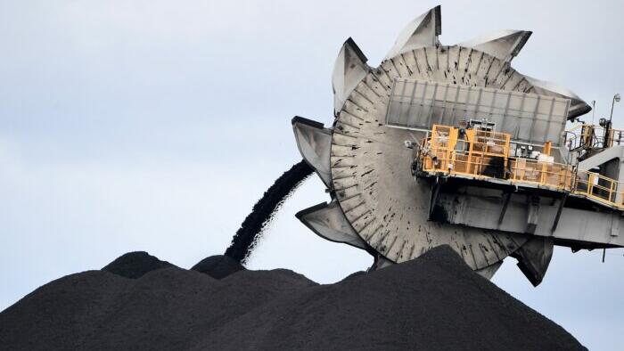 Across The World Coal Power Is Back - Vimarsana News