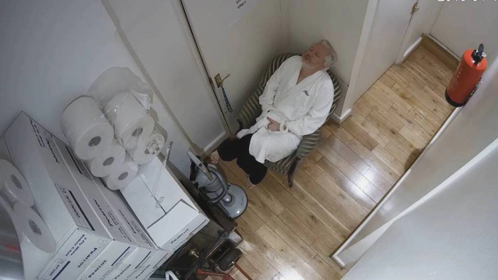 Journalists File Lawsuit Against CIA Over Alleged Spying While They Met With Julian Assange - Vimarsana News