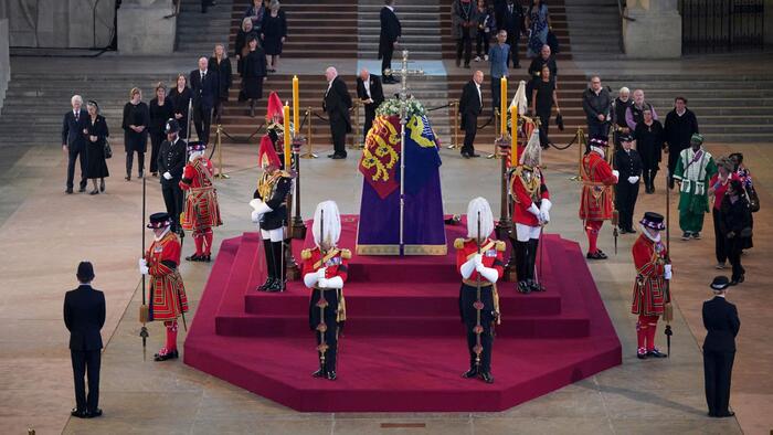 Blain: UK Grieves As Economic Crises Loom