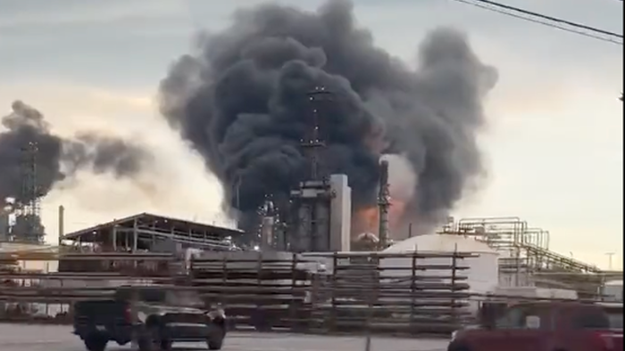 "Explosion" Rocks BP Refinery In Ohio - Vimarsana News