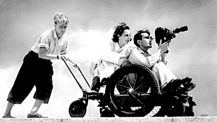Pilger: Silencing The Lambs - How Propaganda Works - Vimarsana News