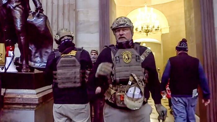 Alleged Oath Keepers Jan. 6 Radio Traffic Actually "A Recording Of People Watching TV", Former Attorney Says - Vimarsana News