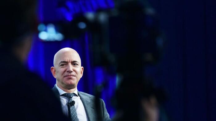 Gates, Bezos Invest In Australian-Designed Brain Implant - Vimarsana News
