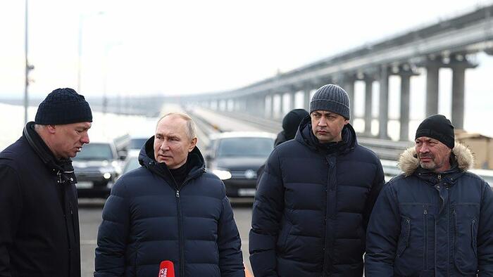 Putin Drives Mercedes To Closest Point He's Ever Been To Ukraine Front Lines - Vimarsana News