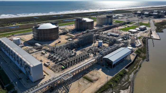 Freeport LNG Terminal Approved For Partial Restart - Vimarsana News