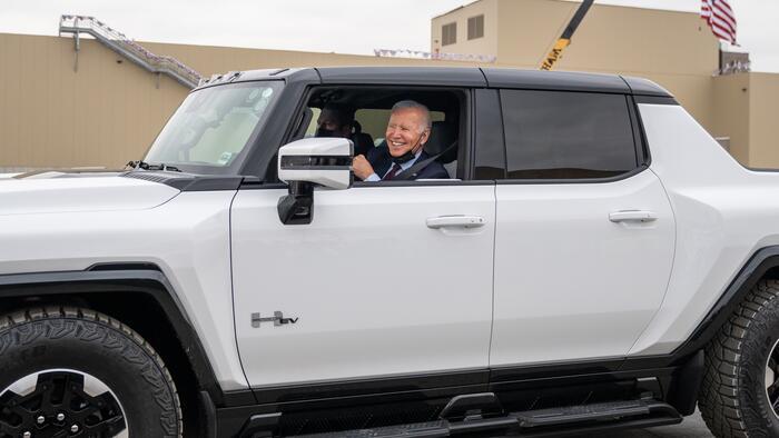 NextImg:Biden Promotes EV Hummer That Pollutes More Than Gas-Powered Sedan