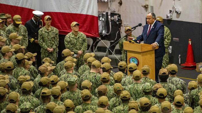 'Decision To Arm Ourselves Or Arm Ukraine': Navy Secretary Admits Crisis In US Defense Stockpiles - Vimarsana News