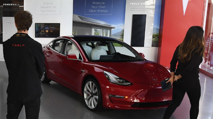 "I Would Not Buy A Tesla Again": U.S. Tesla Owners Fume About Recent Price Cuts - Vimarsana News