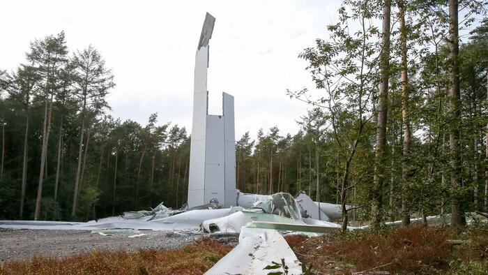 Wind Turbines Are Burning, Collapsing in Green Energy Setback - Vimarsana News
