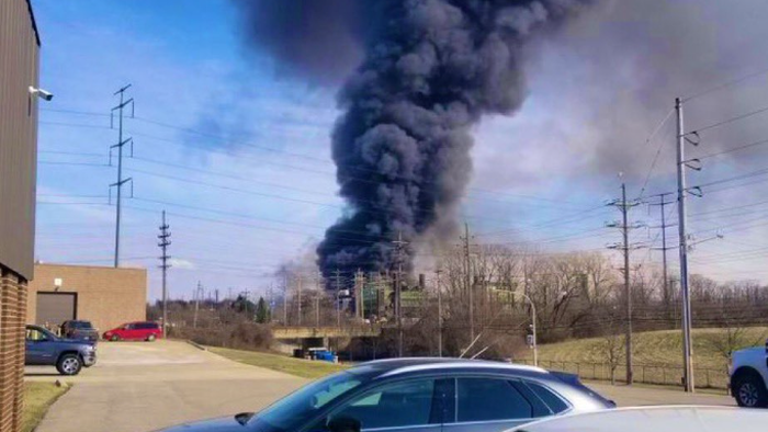 NextImg:Explosion Rocks Ohio Metal Plant, Sending Large Plume Of Black Smoke Into Sky  